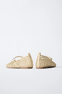 CUT-OUT BALLET FLATS