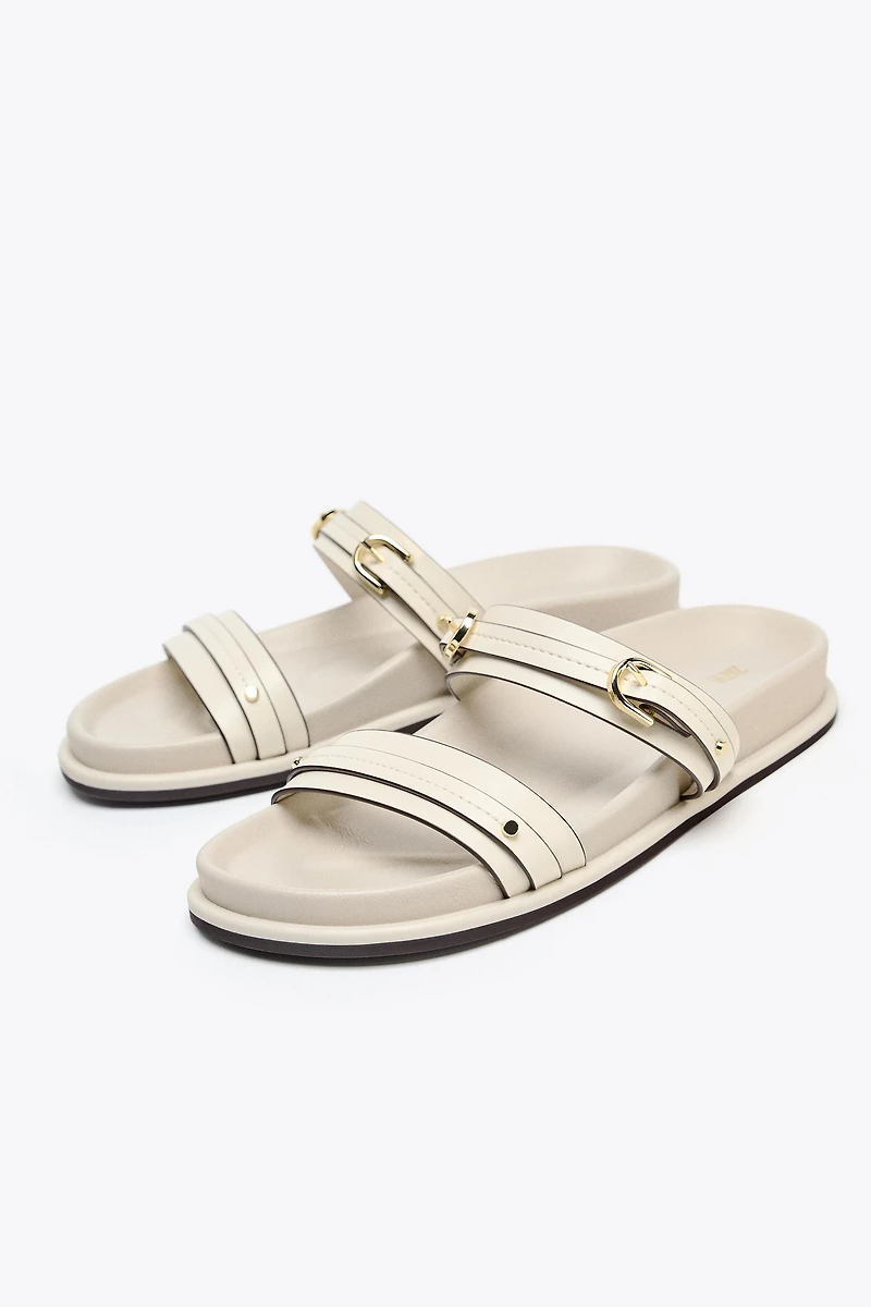 FLAT BUCKLED SANDALS