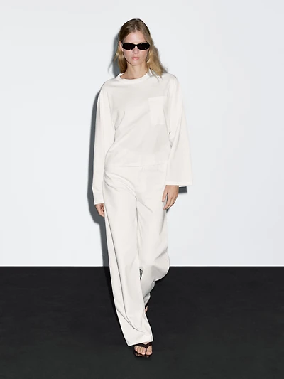 Oversize T-shirt with pocket details