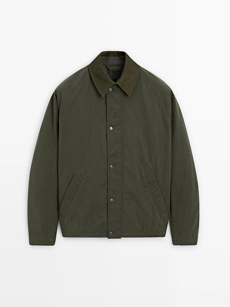 Jacket with leather collar detail