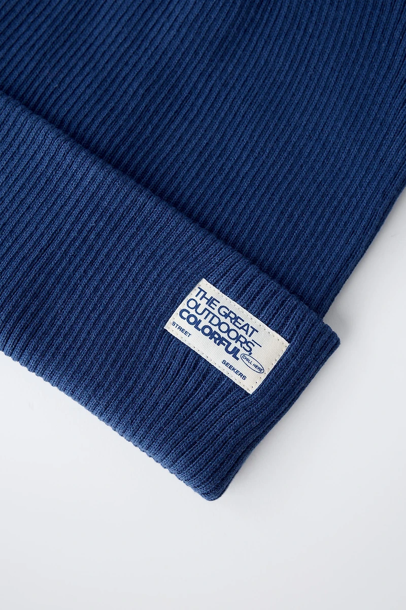 RIBBED KNIT HAT WITH LABEL