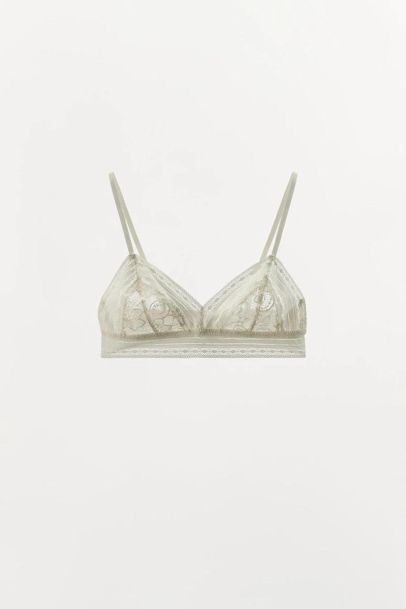 LACE TRIANGLE BRALETTE