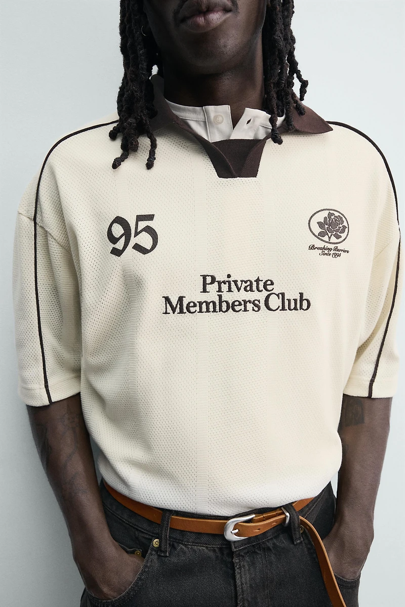 CONTRAST EMBROIDERED RETRO SOCCER POLO
