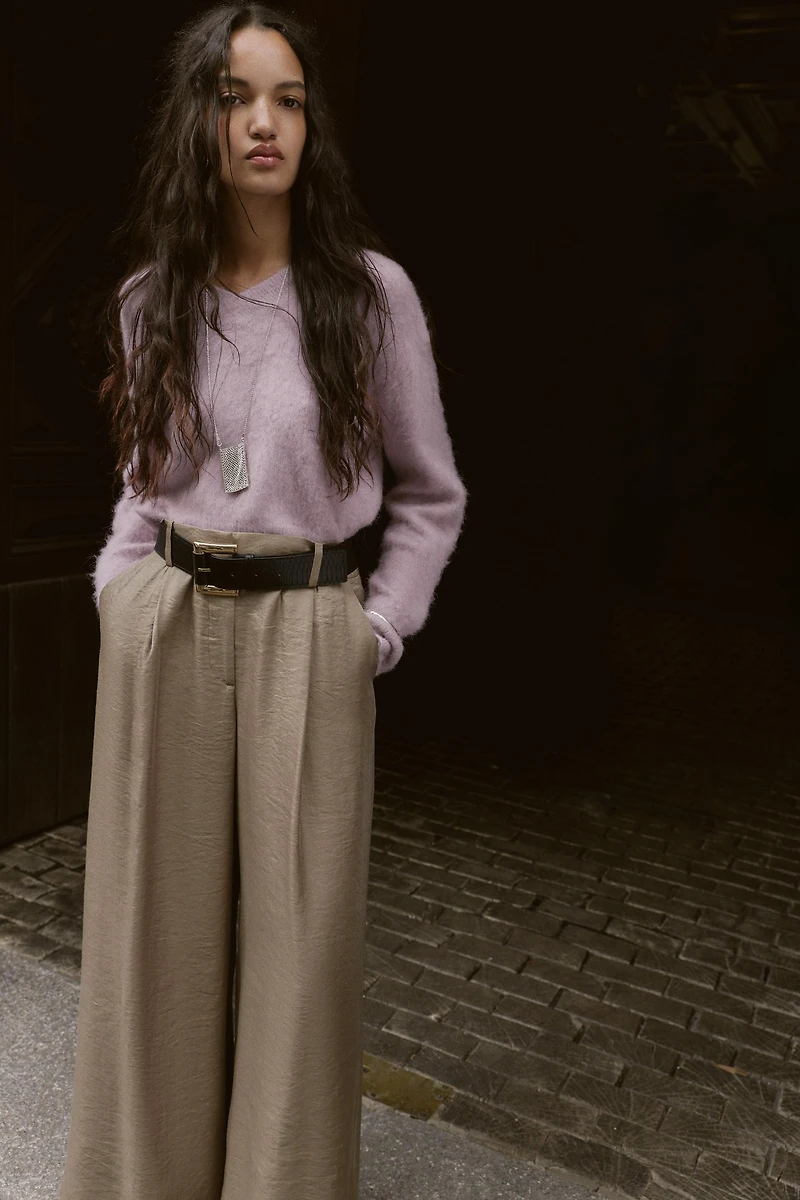BELTED SATIN WIDE LEG PANTS