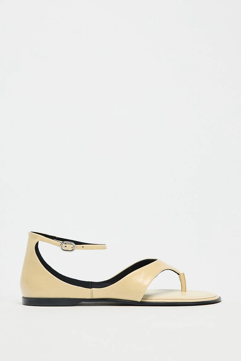 LEATHER TOE SANDALS