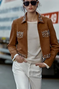 VESTE EFFET DAIM À CLOUS