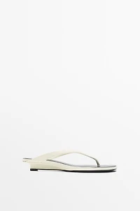 Mid-heel sandals with toe divider