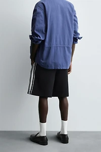 CONTRAST STRIPE SHORTS