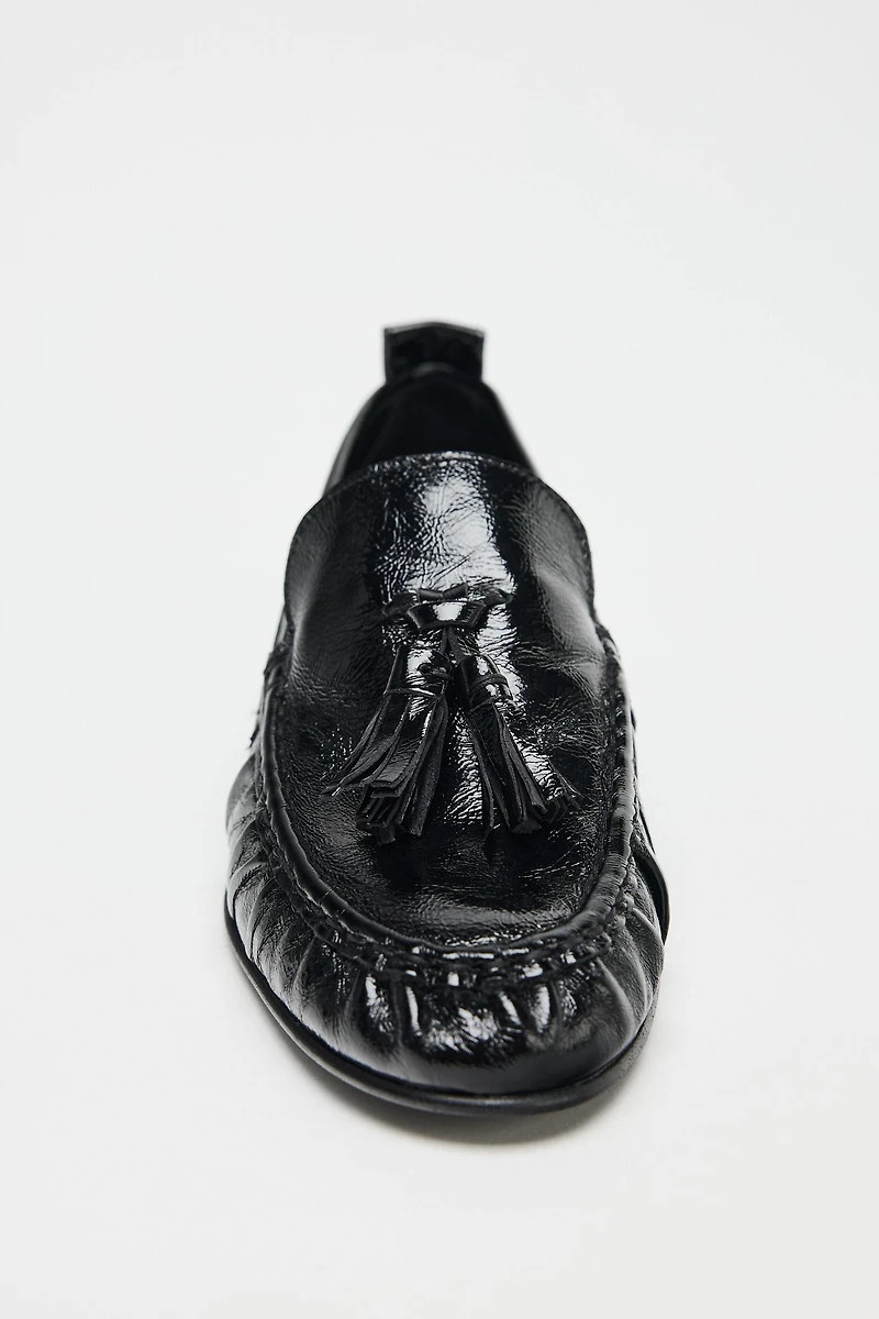 GATHERED TASSEL LEATHER LOAFERS