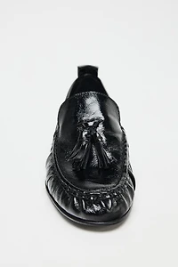GATHERED TASSEL LEATHER LOAFERS