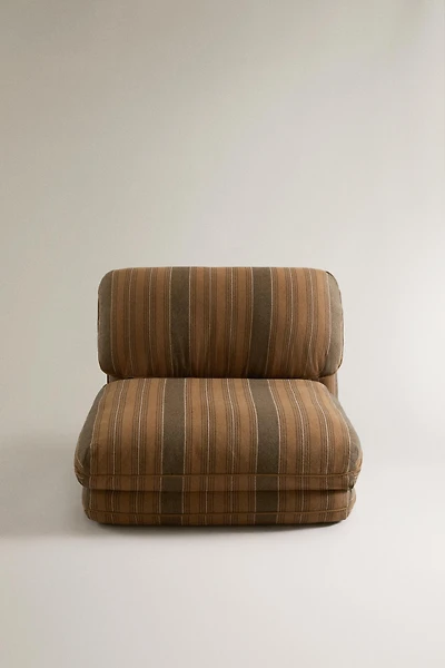 STRIPED FOLDABLE LOUNGE CHAIR
