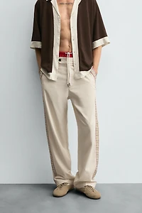 PANTALON BANDE BRODÉE
