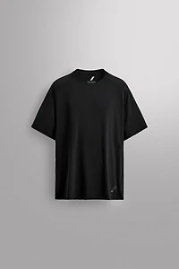 TEXTURED TRAINING T-SHIRT