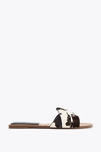 SANDALES PLATES EN CUIR
