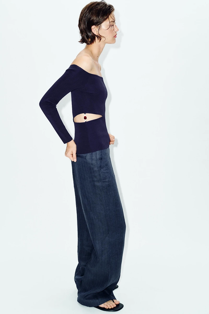 BEADED CUT OUT KNIT TOP