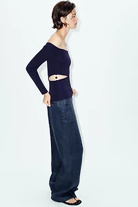 BEADED CUT OUT KNIT TOP