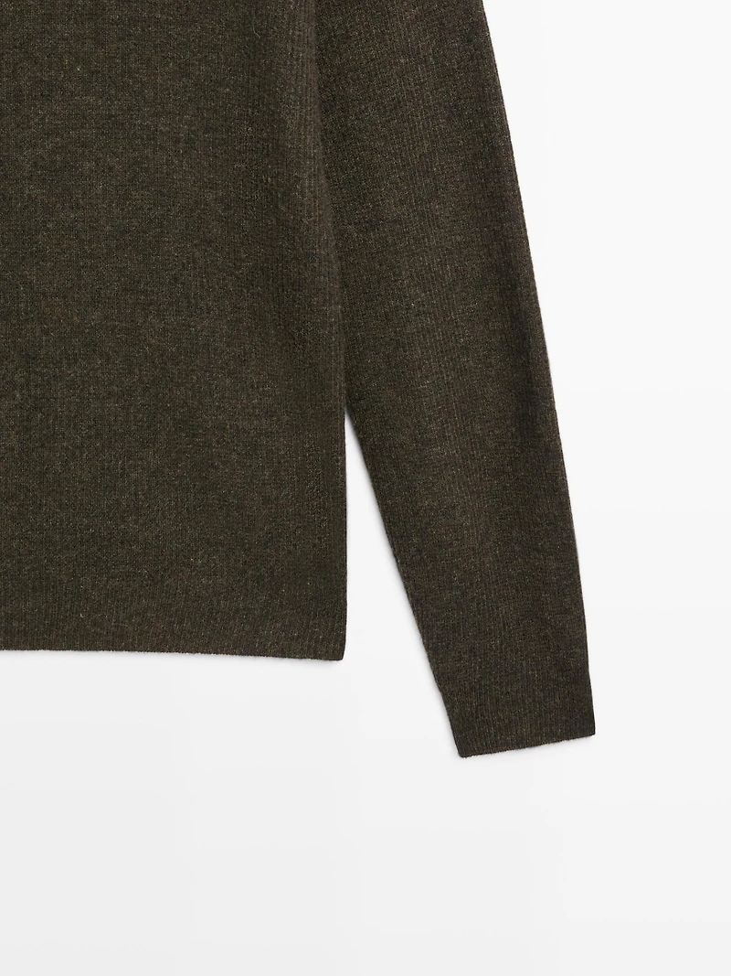 Pull en maille de laine mélangée sans coutures