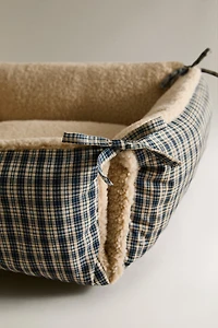 GINGHAM PET BED