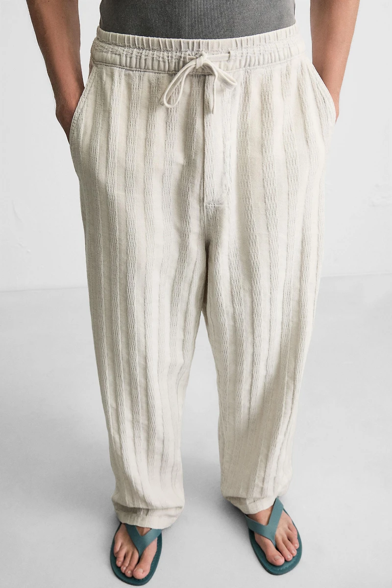 PANTALON COUPE DÉCONTRACTÉE JACQUARD