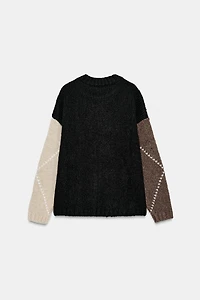 ARGYLE KNIT SWEATER
