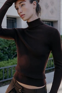 WOOL HIGH-NECK JUMPER