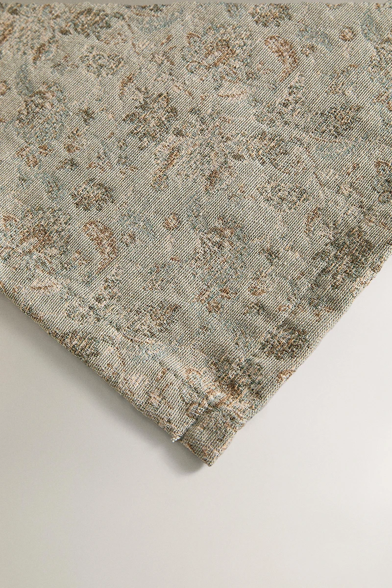 NAPPE JACQUARD FLORAL