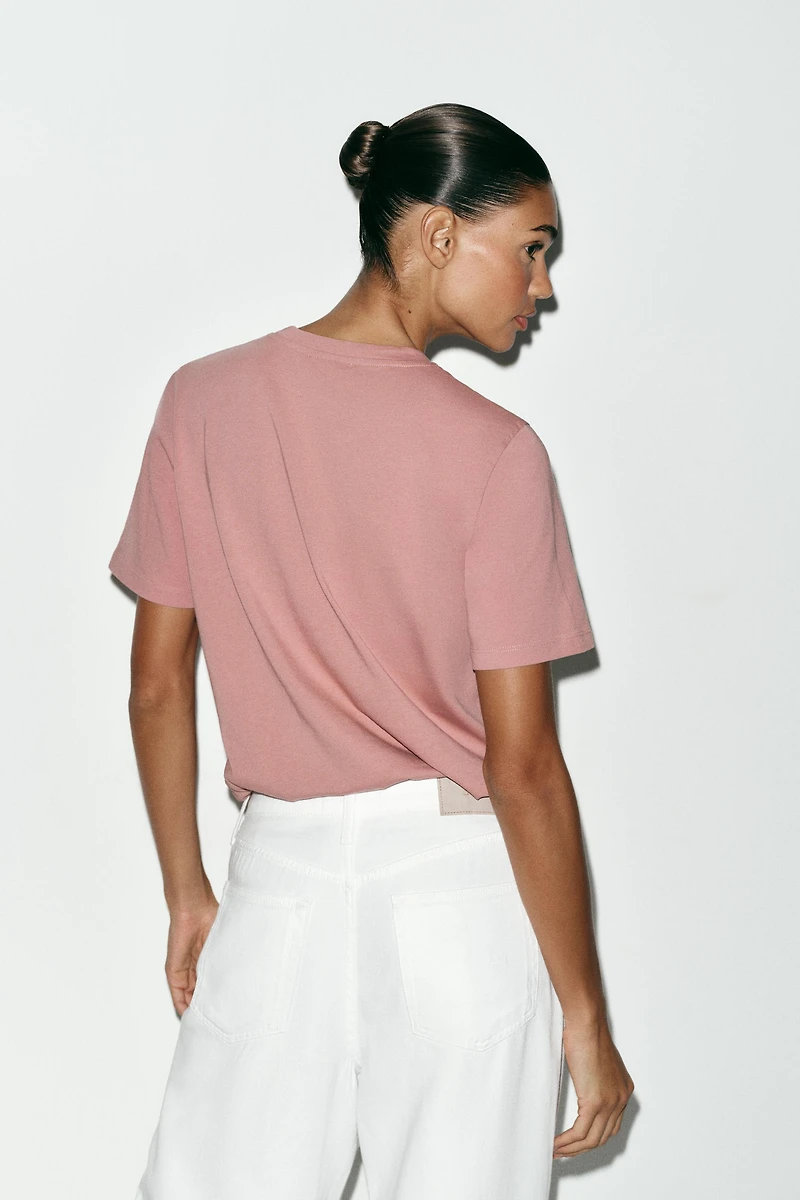 WASHED EFFECT BEAD TRIM T-SHIRT