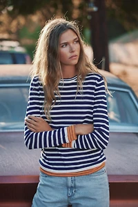 PULL EN MAILLE À RAYURES