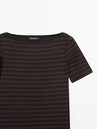 Striped short sleeve boat neck T-shirt