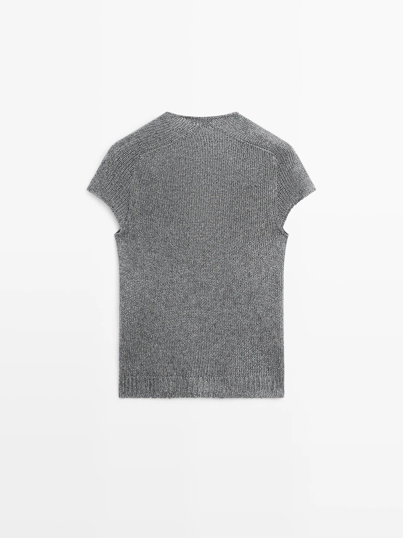 Short sleeve knit sweater with lace