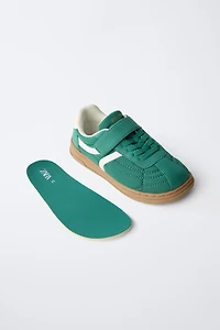 RETRO BAREFOOT SNEAKERS
