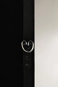 WALL MIRROR WITH SILVER FRAME