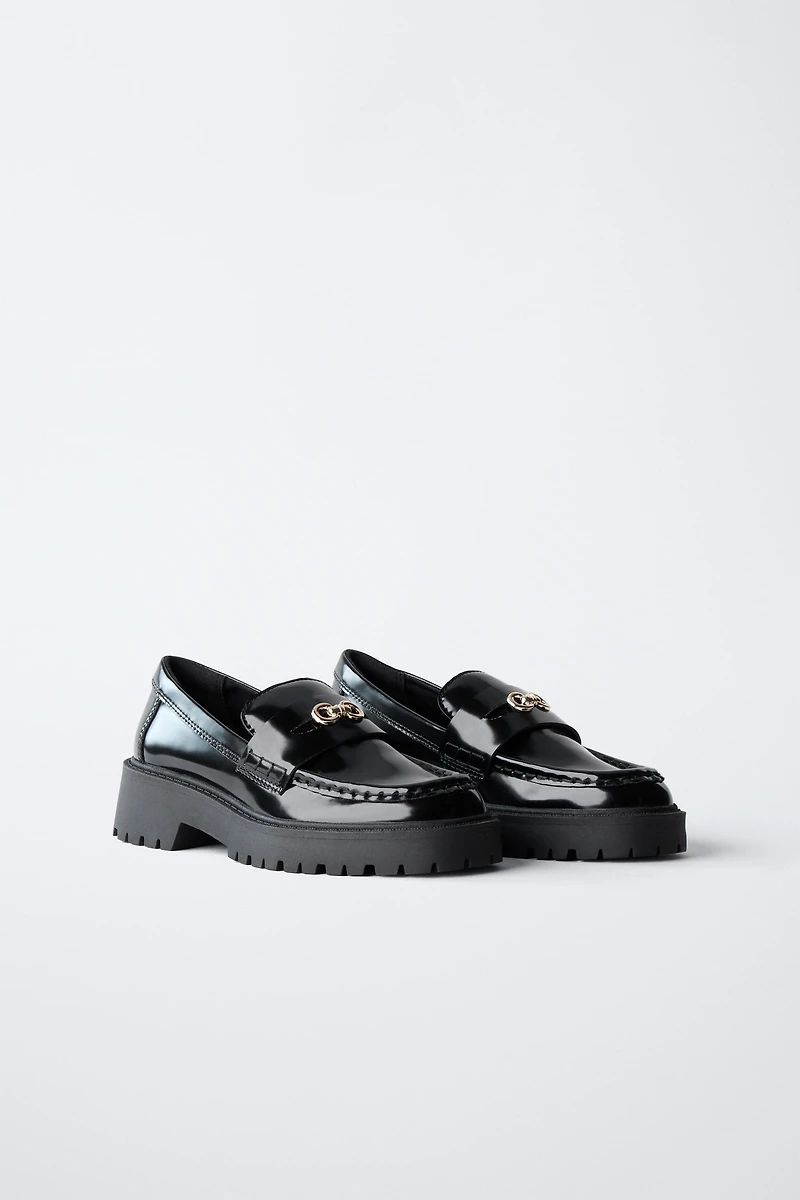 LOAFER WITH METAL DETAIL