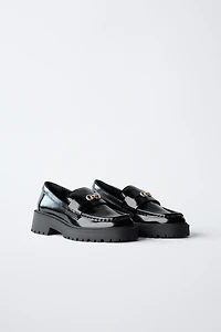 LOAFER WITH METAL DETAIL