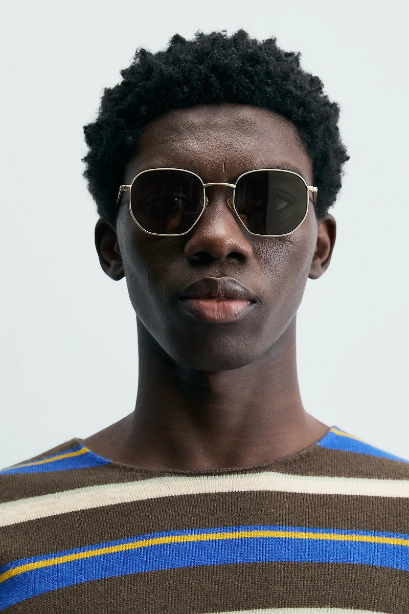 LIMITED EDITION STRIPED JACQUARD JUMPER