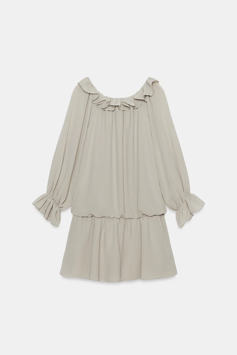 ROBE EN GEORGETTE À VOLANTS ET BRILLANTS