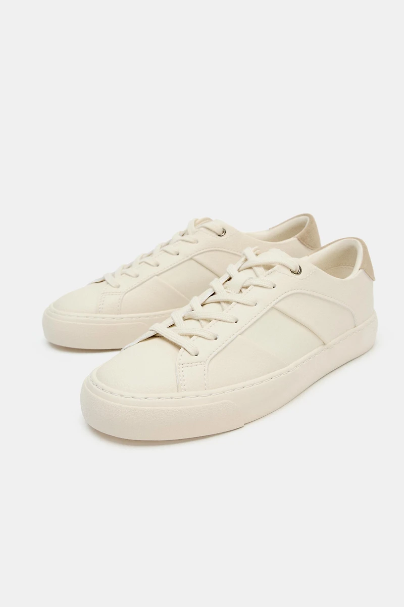 SNEAKERS WITH BACK DETAIL