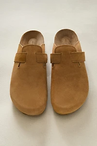 LEATHER CLOGS WITH STRAP