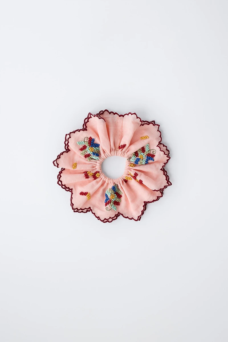CONTRAST BEADED HAIR TIE