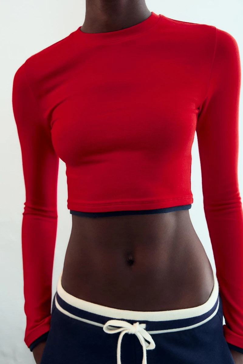 CROPPED DOUBLE EFFECT T-SHIRT