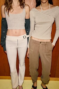 RIBBED STRAPPY CROP TOP