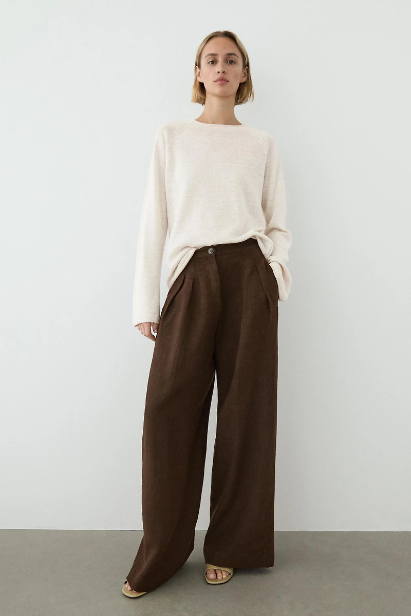 100% linen wide-leg pleated trousers