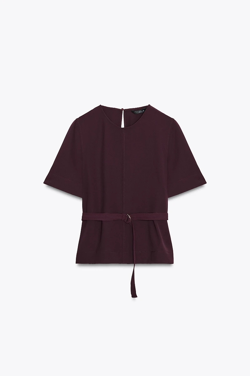 SHORT SLEEVE BELTED TOP