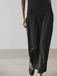 Knit midi dress with contrast detail