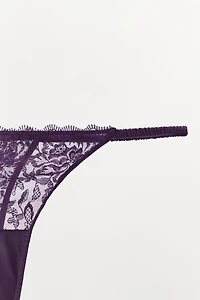 TANGA EN DENTELLE