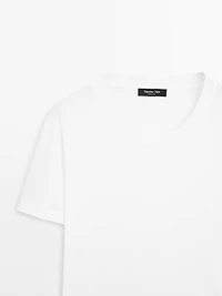T-shirt léger à manches courtes