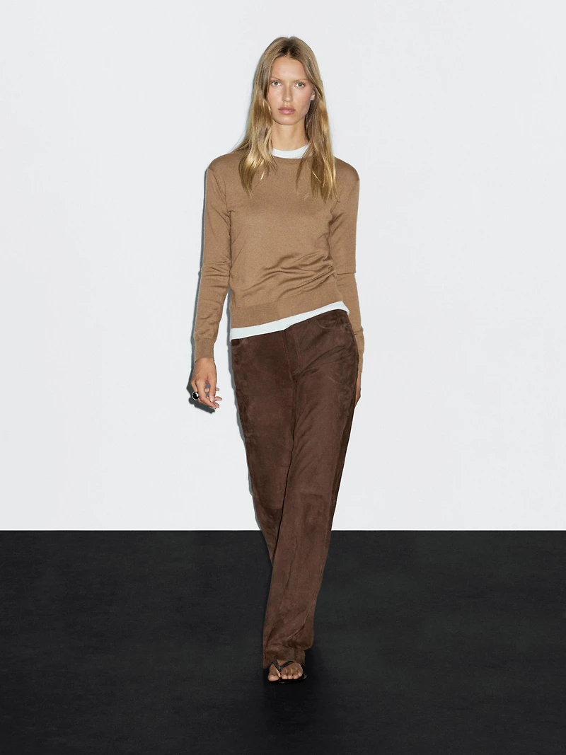 Wool blend knit sweater with crew neck