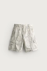 BERMUDA CARGO RELAXED FIT À IMPRIMÉ ABSTRAIT