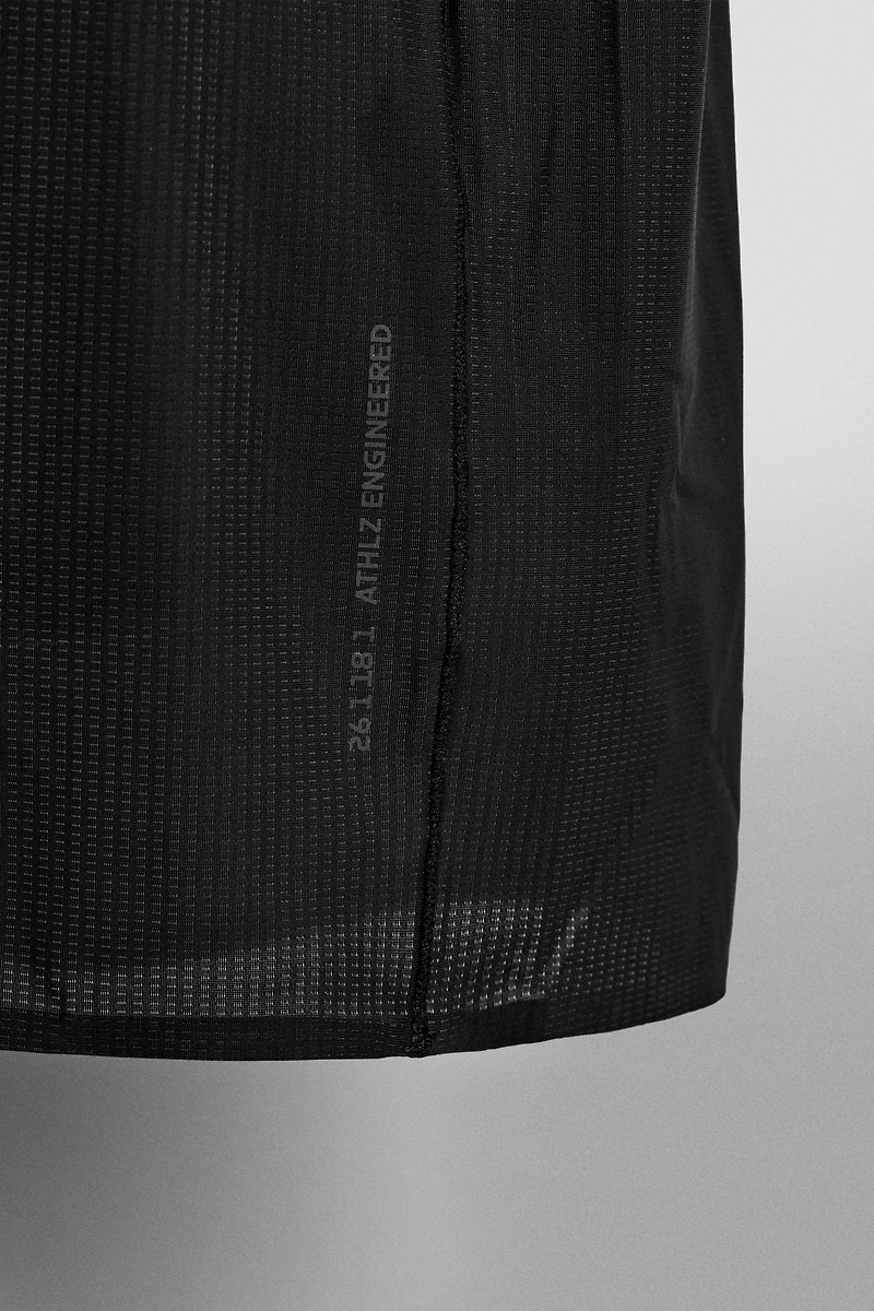 LIGHTWEIGHT TECHNICAL T-SHIRT