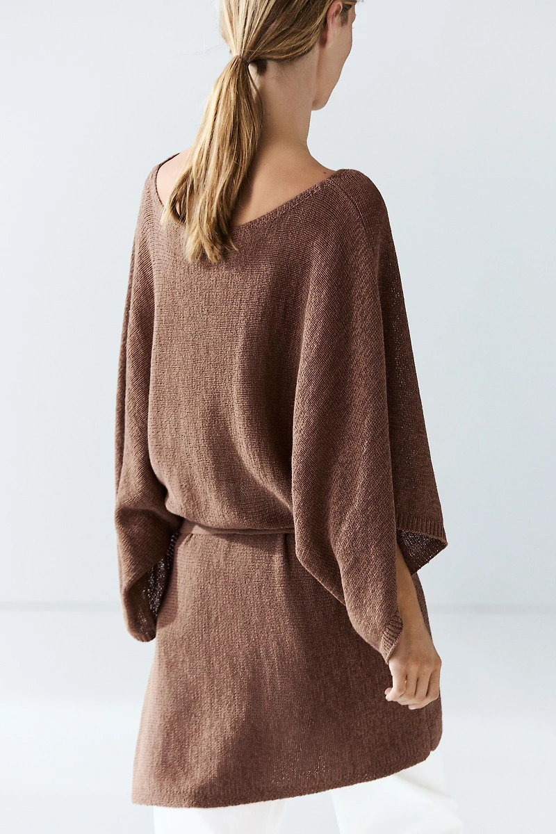 Pull en maille de coton avec ceinture